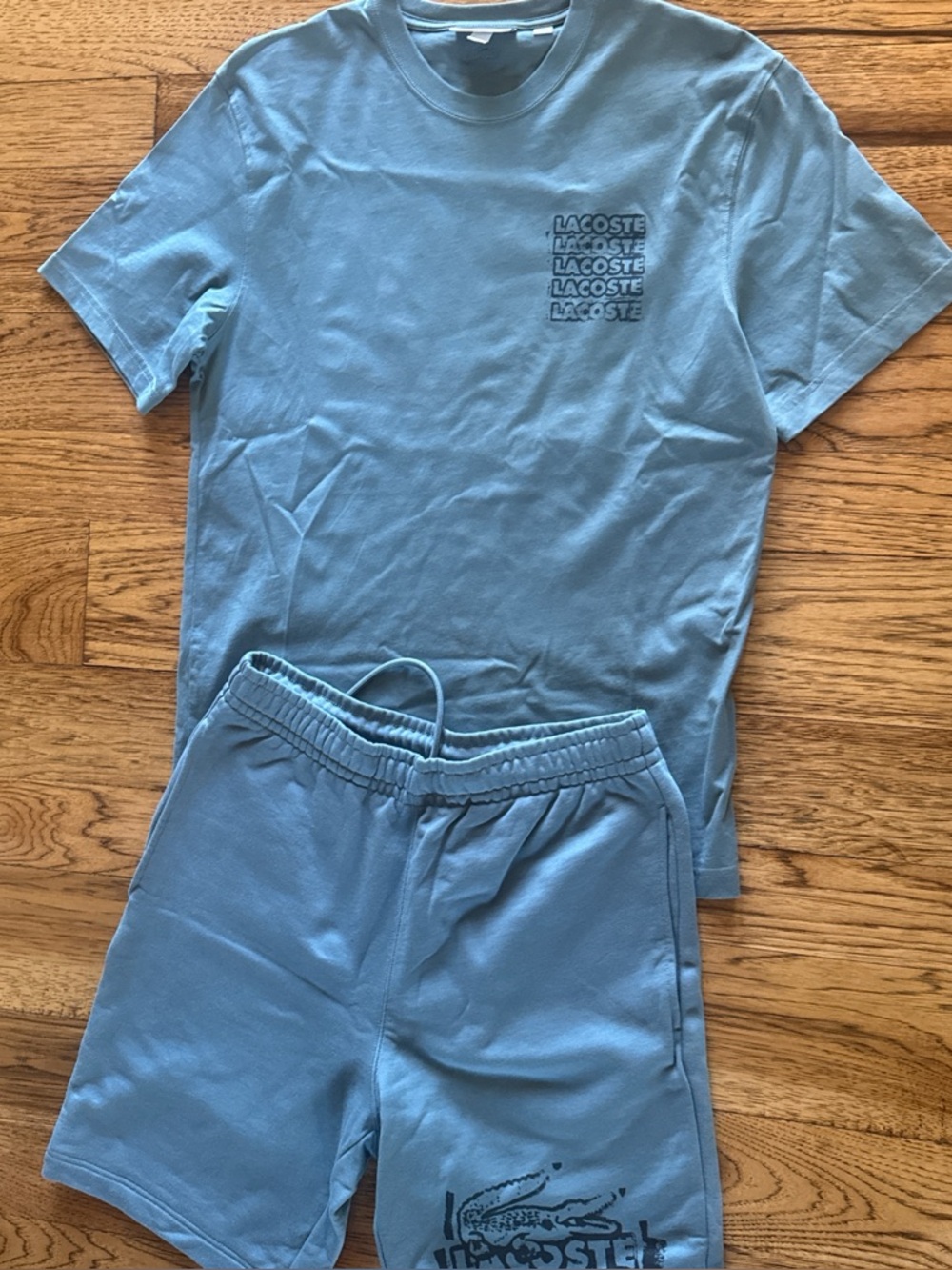 Lacoste Men’s  Dusty Blue Elastic Waist Joggers and matching Tee size small